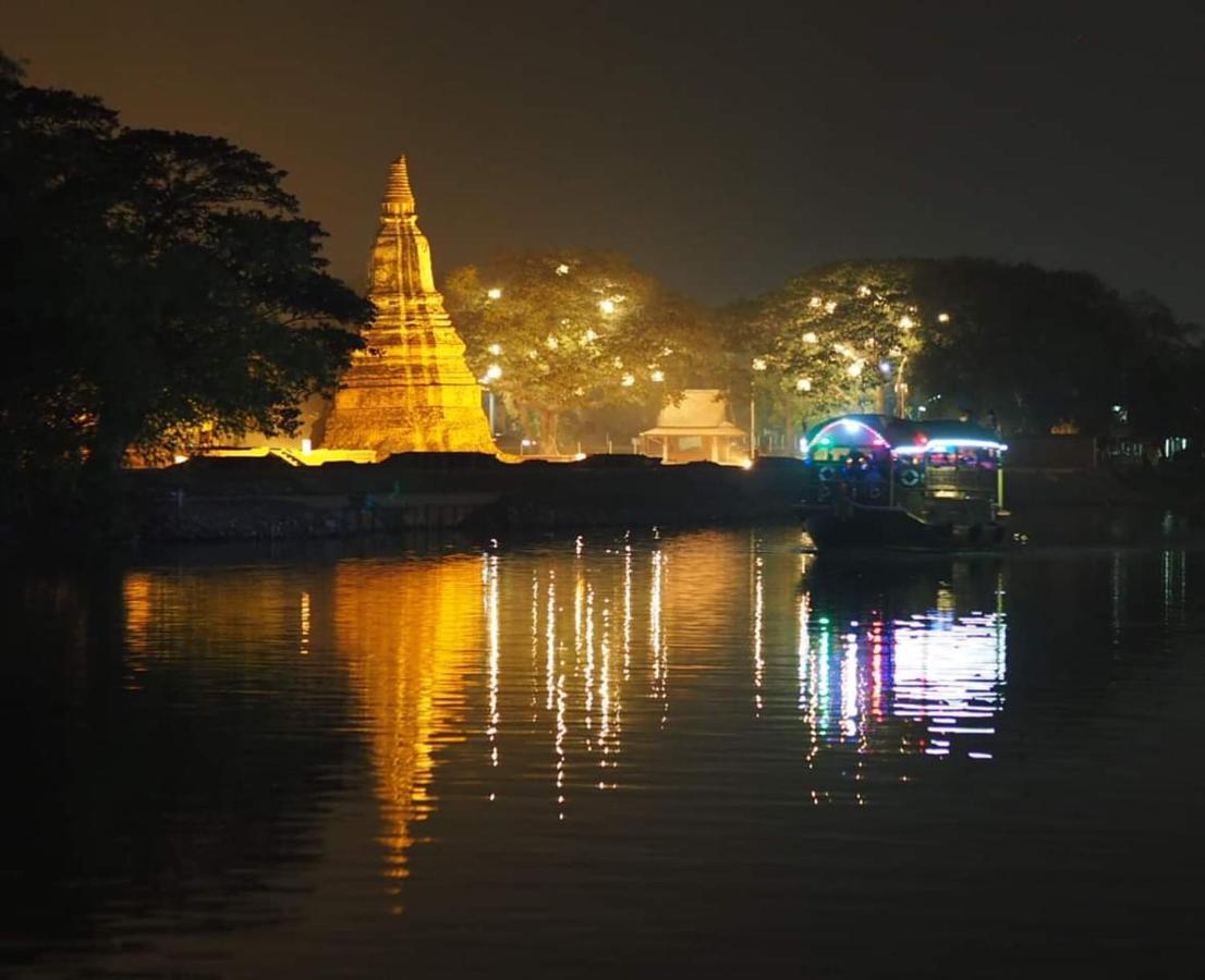 Plus Hostel Ayutthaya Buitenkant foto