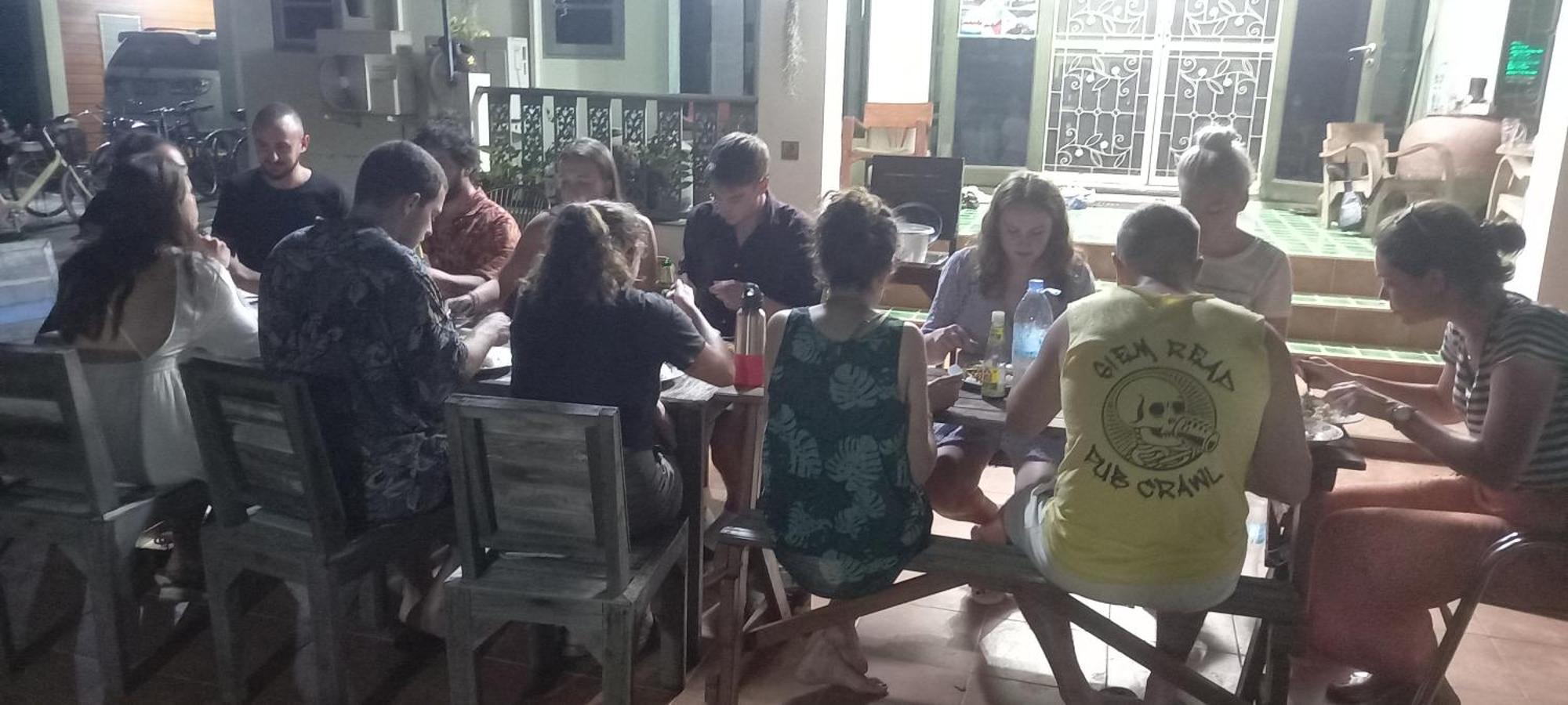 Plus Hostel Ayutthaya Buitenkant foto