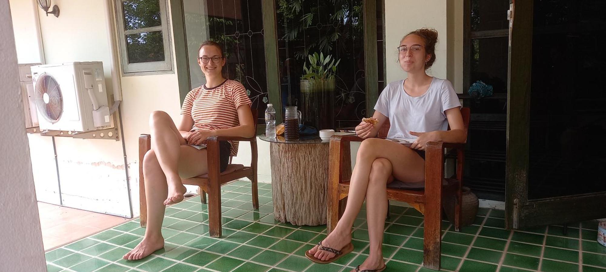 Plus Hostel Ayutthaya Buitenkant foto
