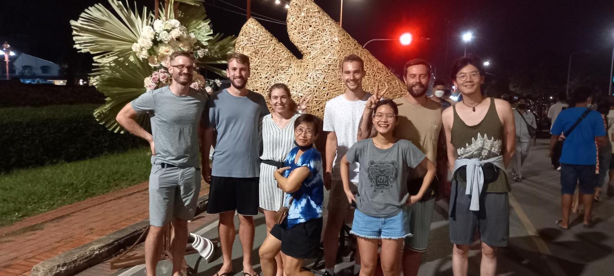 Plus Hostel Ayutthaya Buitenkant foto
