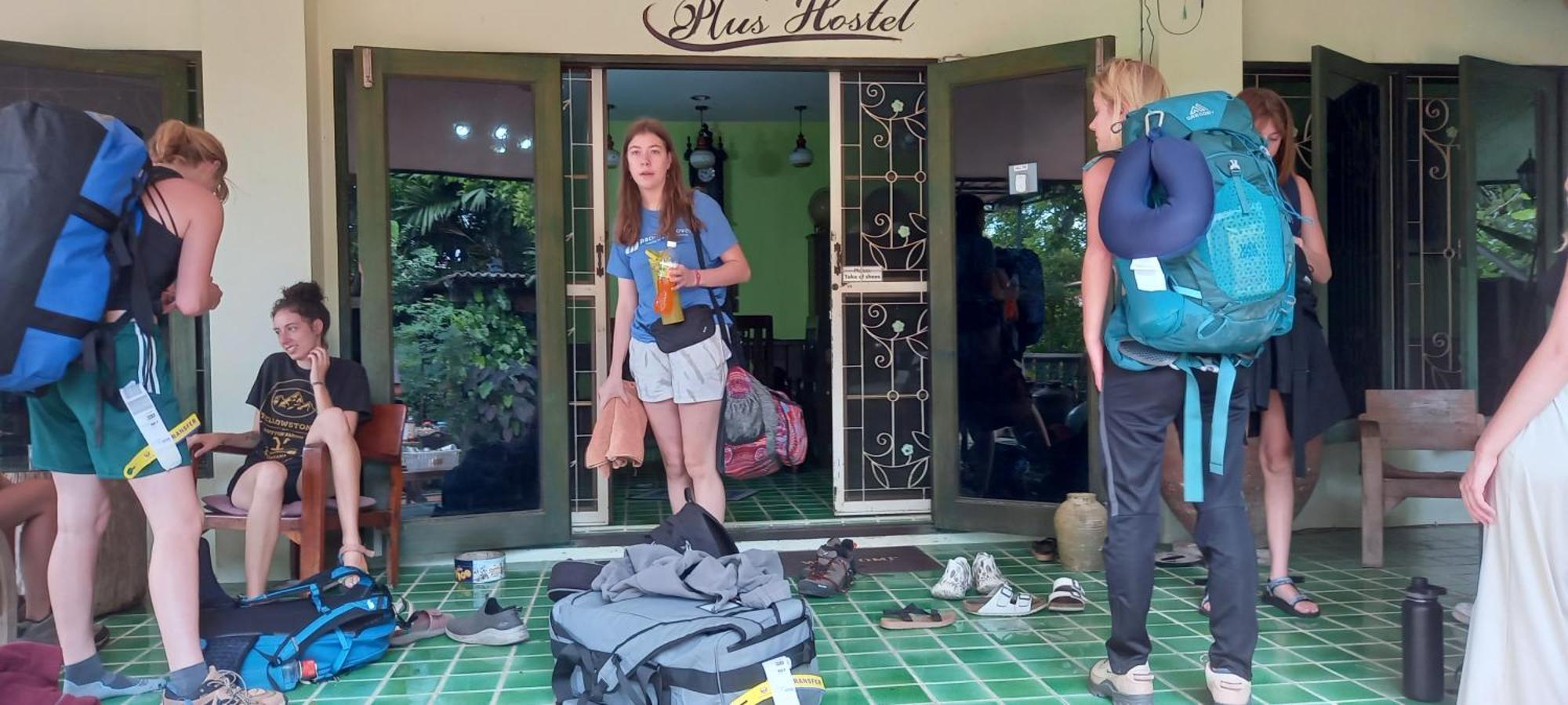 Plus Hostel Ayutthaya Buitenkant foto